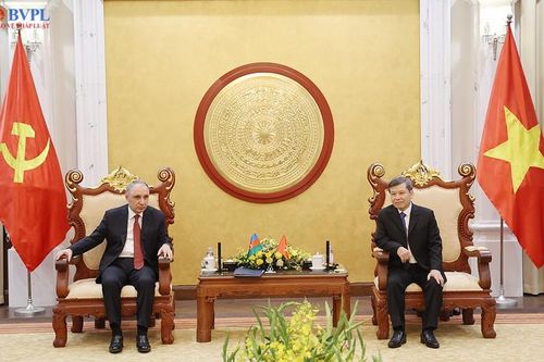 Chánh án TAND tối cao Lê Minh Trí tiếp Viện trưởng Viện kiểm sát tối cao Azerbaijan