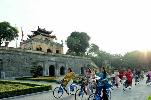 Xây dựng người Hà Nội thanh lịch, văn minh: Báo chí đóng vai trò thế nào?