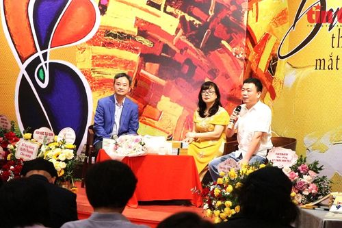 Ngọt ngào thi ảnh trong tập thơ 'Ban mai thơm mắt nắng'