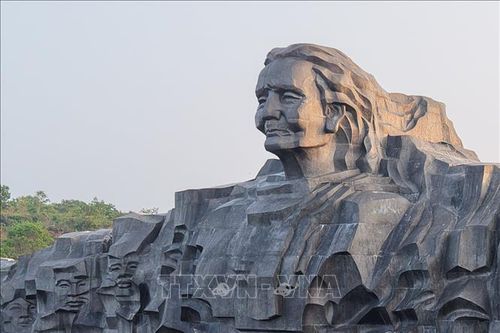Tượng đài 'Mẹ Việt Nam anh hùng' - biểu tượng bất diệt của sức mạnh dân tộc