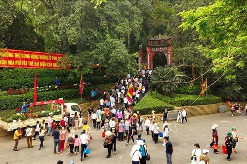 Nhiều hoạt động ý nghĩa dành cho người Việt Nam ở nước ngoài