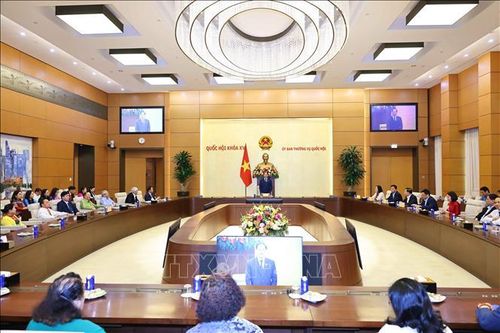 Phó Chủ tịch Quốc hội Trần Quang Phương gặp mặt Đoàn đại biểu Quốc hội tỉnh Sơn La các thời kỳ