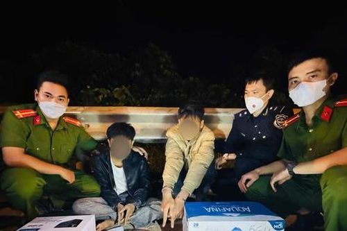 Bắt 2 đối tượng vận chuyển 30.000 viên ma túy tổng hợp