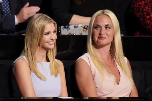 Ivanka Trump phản ứng bằng 5 từ trước chuyện tình lãng mạn Tiger Woods-Vanessa Trump