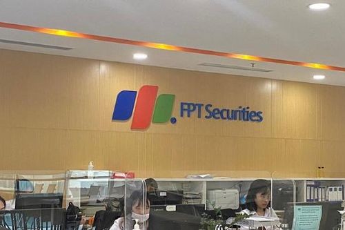 Tích cực huy động vốn, FPTS vẫn đặt mục tiêu 'đi lùi'