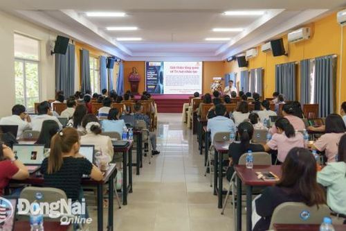 Phổ cập kiến thức và kỹ năng ứng dụng AI cho đội ngũ cán bộ, công chức Đồng Nai