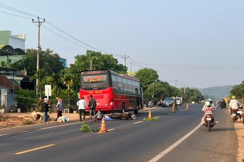 Va chạm với xe khách, 1 phụ nữ tử vong