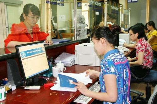 Đề xuất mở rộng đối tượng hưởng chính sách nghỉ hưu trước tuổi; chính sách hỗ trợ thêm của địa phương không quá 30% so với Nghị định 178/2024