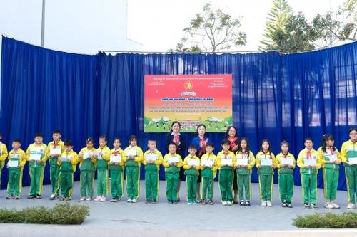 Thiếu nhi Lâm Đồng phát động 5 tuần thi đua cao điểm chào mừng ngày thống nhất đất nước