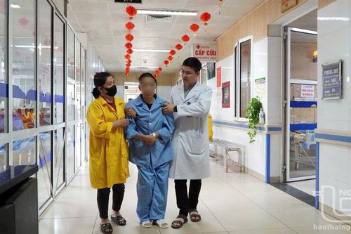 Bị chấn thương sọ não nguy kịch, người bệnh 45 tuổi hồi phục thần kỳ sau ca mổ cấp cứu
