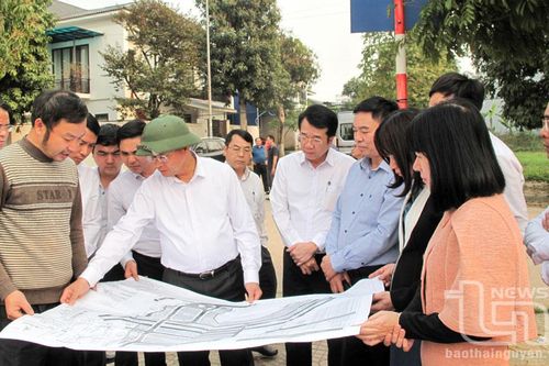 Tháo gỡ vướng mắc các dự án có sử dụng đất