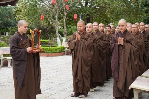 Hà Nội: 122 giới tử nhập chúng hành sám và học oai nghi trước khi chính thức thụ giới