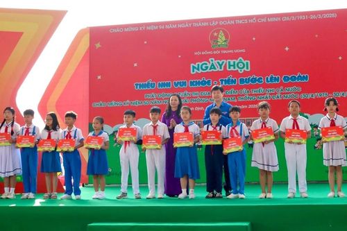 Hơn 15 triệu đội viên thiếu niên và nhi đồng trên cả nước tham gia ngày hội 'Thiếu nhi vui khỏe - Tiến bước lên Đoàn'