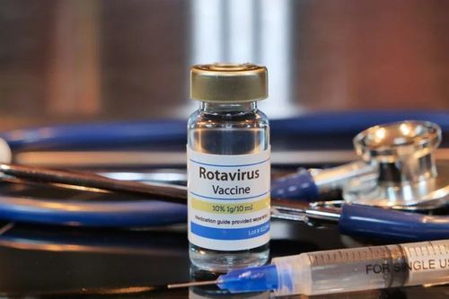 Lưu ý khi đưa trẻ uống vaccine Rota