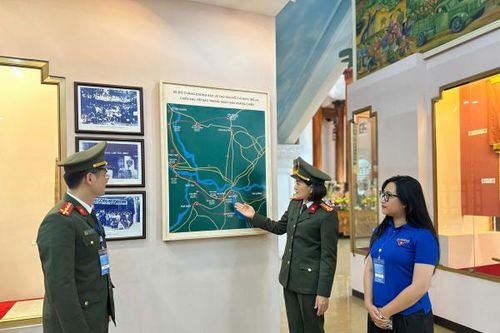 Phát huy sức trẻ lập công dâng Bác