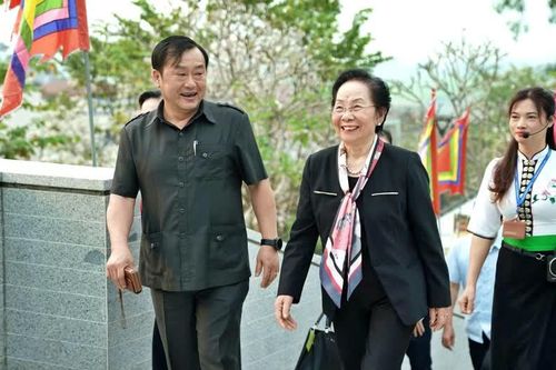 Trung ương Hội Khuyến học Việt Nam tham quan các di tích lịch sử Điện Biên