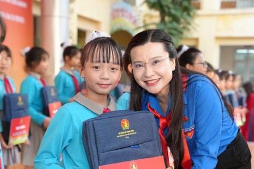 Phát động thi đua kỷ niệm 50 năm Ngày Giải phóng miền Nam trong thiếu nhi