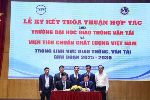 Hợp tác xây dựng Bộ Tiêu chuẩn quốc gia về đường sắt hiện đại