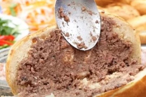 Thanh niên 25 tuổi liệt tứ chi, nguy kịch sau khi ăn pate đóng hộp sai cách