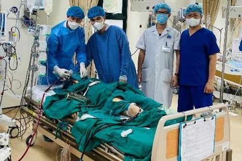 Cụ ông ngừng tuần hoàn hồi phục kỳ diệu nhờ kỹ thuật tim phổi nhân tạo