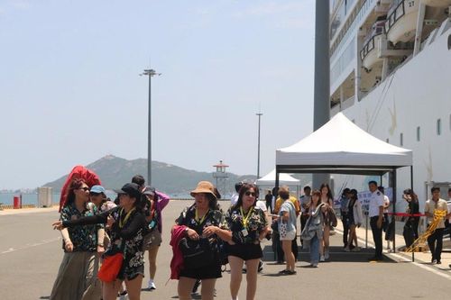 Tàu biển quốc tế Star Navigaor đã đưa 1000 du khách đến với Nha Trang – Khánh Hòa
