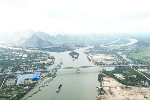 Cầu nối Hải Phòng và Quảng Ninh lỡ hẹn vì chờ đường dẫn