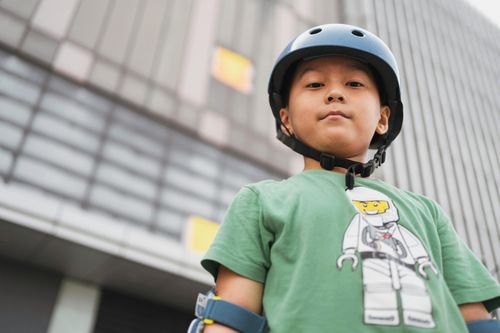 Bố mẹ thông minh nói 8 câu này để củng cố lòng tự trọng của con