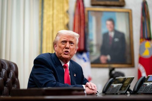 Chông gai đầu tiên của ông Trump sau khi ký lệnh xóa sổ Bộ Giáo dục