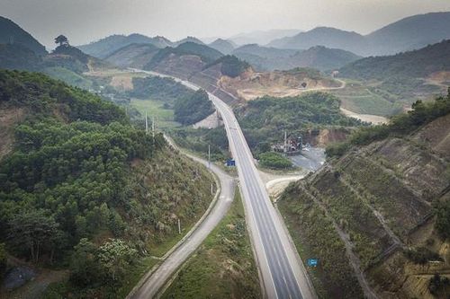 Sẽ khởi công dự án đường Hòa Lạc - Hòa Bình vào ngày 1/7/2025