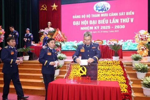 Nâng cao năng lực lãnh đạo, sức chiến đấu của Đảng bộ Bộ Tham mưu Cảnh sát biển