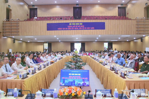Hội thảo khoa học 'TP Hồ Chí Minh - Thành tựu 50 năm xây dựng, bảo vệ và phát triển'