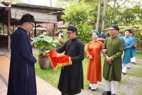 Đám cưới xưa của người dân Nam Bộ thu hút du khách nước ngoài