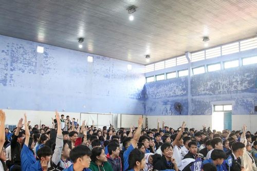 Nâng cao nhận thức về phòng, chống tệ nạn cờ bạc cho hơn 500 học sinh THPT