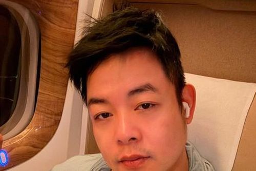 Showbiz 25/3: Ngoại hình Quang Lê sau giảm cân sâu