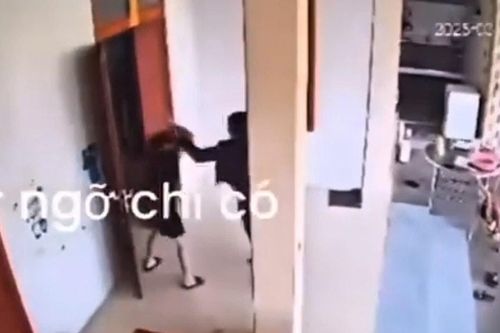 Người đàn ông đánh đập vợ con giữa bữa cơm khai do say rượu