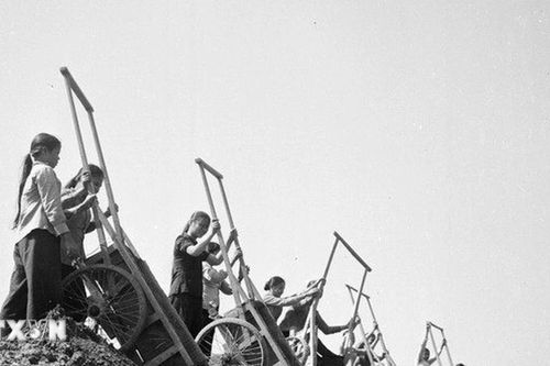 50 năm Thống nhất đất nước: Ký ức tuổi thanh xuân mang tên Thanh niên xung phong