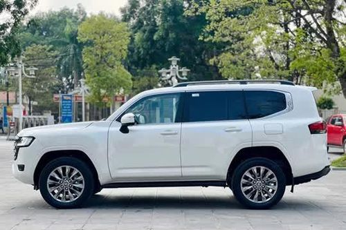 Những mẫu ôtô tăng giá mạnh tại Việt Nam đầu năm 2025: Cao nhất 600 triệu đồng