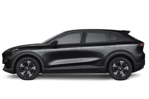 Xe gầm cao hạng C công suất 237 mã lực, nội thất sang chảnh, giá hơn 600 triệu đồng