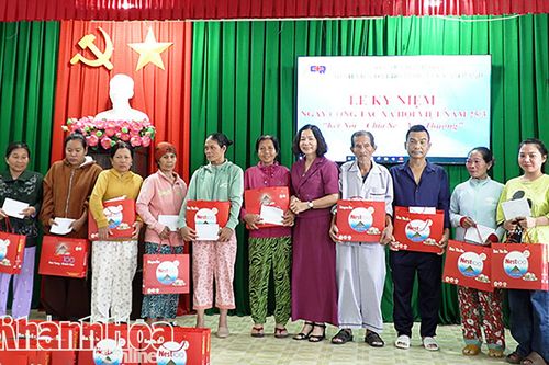 Bệnh viện Đa khoa Khu vực Cam Ranh: Kỷ niệm Ngày Công tác xã hội Việt Nam