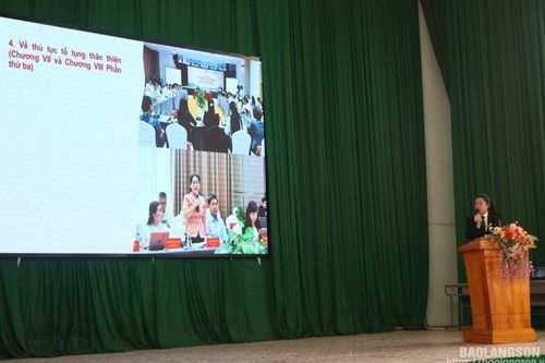 Chi Lăng: Hơn 700 học sinh, giáo viên, nhân viên nghe tuyên truyền pháp luật qua phiên tòa lưu động xét xử vụ án hình sự về ma túy