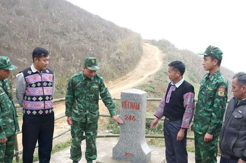 Gắn kết tình Quân - Dân bền chặt: Kỳ I: Xây dựng hệ thống chính trị vùng biên giới