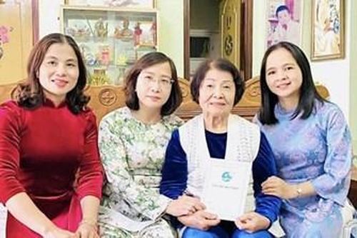 Tri ân các mẹ, các chị có công với quê hương, đất nước