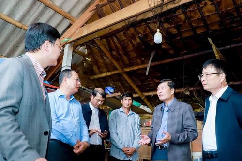 Nghệ An: Yêu cầu khẩn trương cấp đất, hỗ trợ xóa nhà tạm cho người Đan Lai