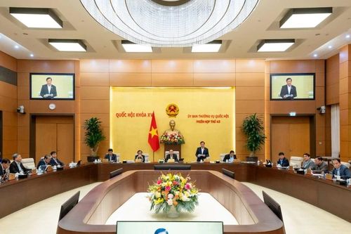 Chủ tịch Quốc hội ký ban hành Nghị quyết phê chuẩn nhân sự Trưởng đoàn đại biểu Quốc hội nhiều tỉnh thành