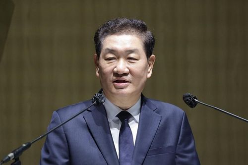 Phó Chủ tịch kiêm CEO Samsung Electronics đột ngột qua đời