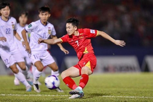 Đội tuyển Việt Nam giành thắng lợi '5 sao' trước Lào