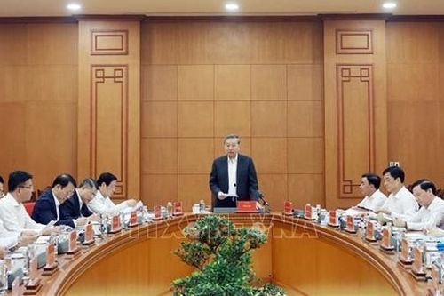Đưa một số vụ án, vụ việc có dấu hiệu lãng phí vào diện Ban Chỉ đạo theo dõi, chỉ đạo