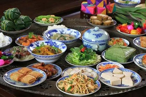 Văn hóa ẩm thực hấp dẫn tại làng cổ Đường Lâm