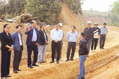 Phó Chủ tịch UBND tỉnh Hoàng Văn Thạch kiểm tra tiến độ thực hiện các dự án tại huyện Bảo Lâm