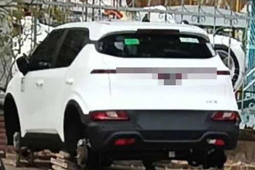 Vụ ôtô mới mua chưa kịp gắn biển số đã bị trộm tháo 4 bánh: Nghi phạm đầu thú